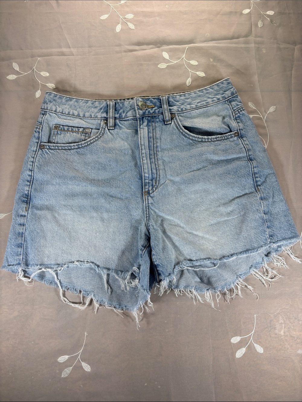 Garage Light Blue Denim Frayed Hem Distressed Woman MOM Shorts Size 09